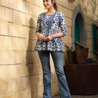 Women Printed Regular Fit Top